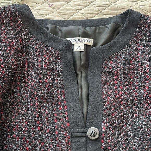 PENDELTON tweed coat jacket, size 16, black trim, 3 button closure, mainly black - Picture 2 of 10